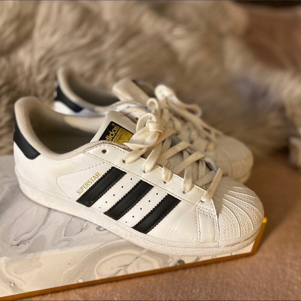 Adidas SuperStar Sneakers